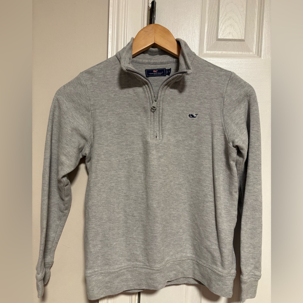 YOUTH Vineyard Vines Light Gray quarter zip up